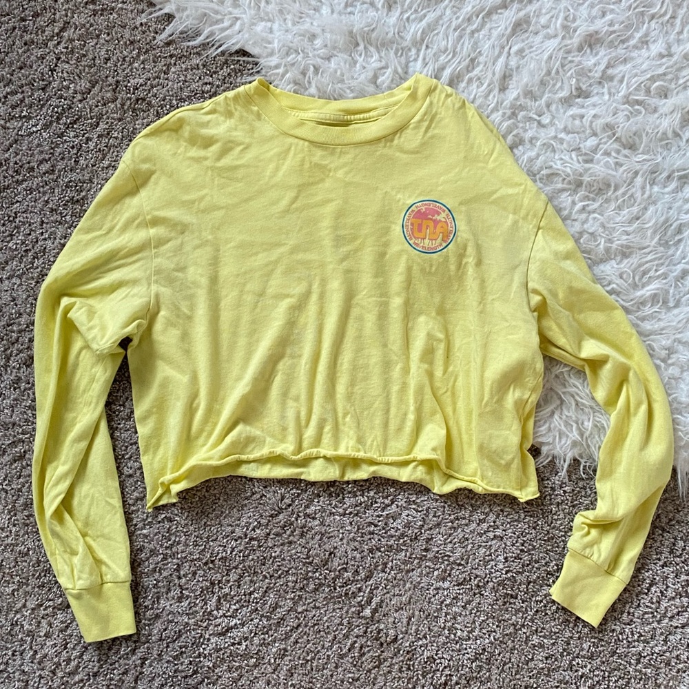 TNA Aritzia Long Sleeve Crop
